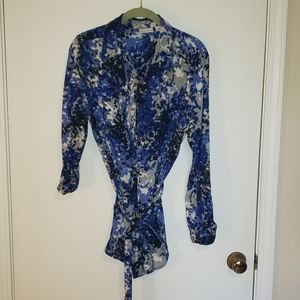 Liz Claiborne Medium Blouse beautiful tapestry print and semi-sheer